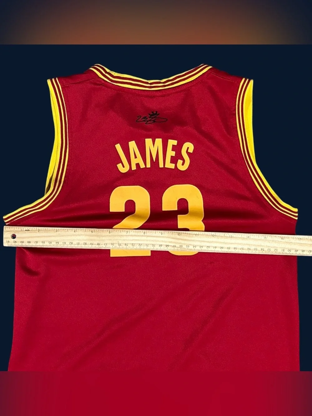 Youth Size LeBron James Cleveland Cavaliers Jersey No 23